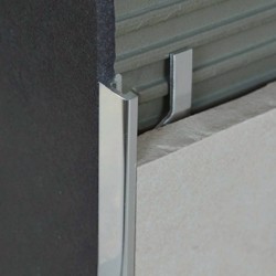 Lige fliseprofil med poleret krom